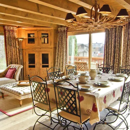 Шале Nice Wooden Chalet With A Cozy Atmosphere Where You Feel Like At Шамони